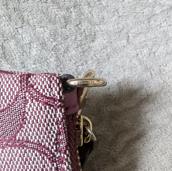 Coach Wristlet-8x5 - EUC - Picture 11 of 11